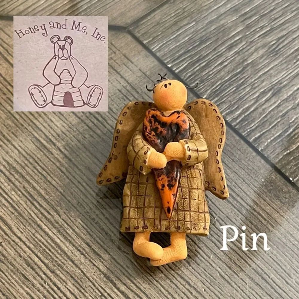 Vintage Honey and Me 2005 Angel Figurine with Heart
Primitive Pin Holiday Pin